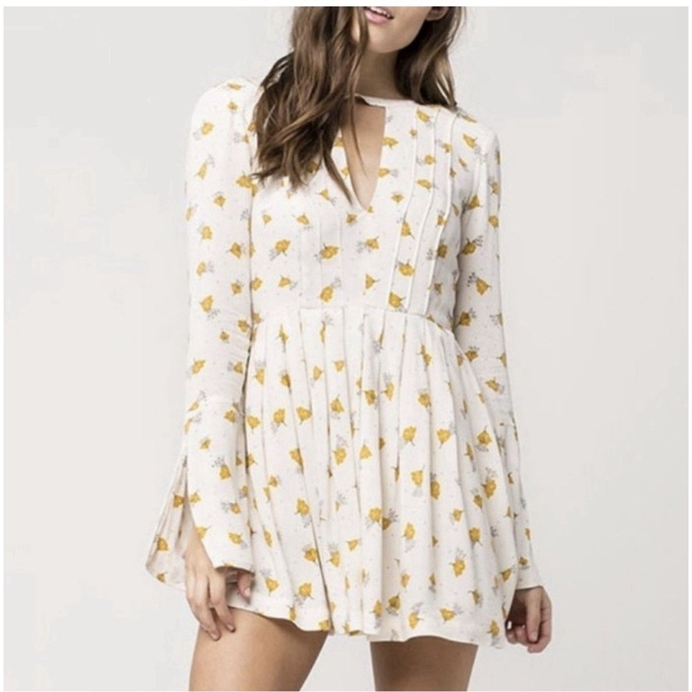 Free People Tegan Yellow Floral Cutout Bell Sleeve Rayon Boho Mini Dress Size 0‎
